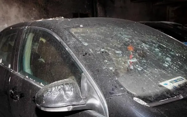 汽车在太阳下面暴晒会怎么样