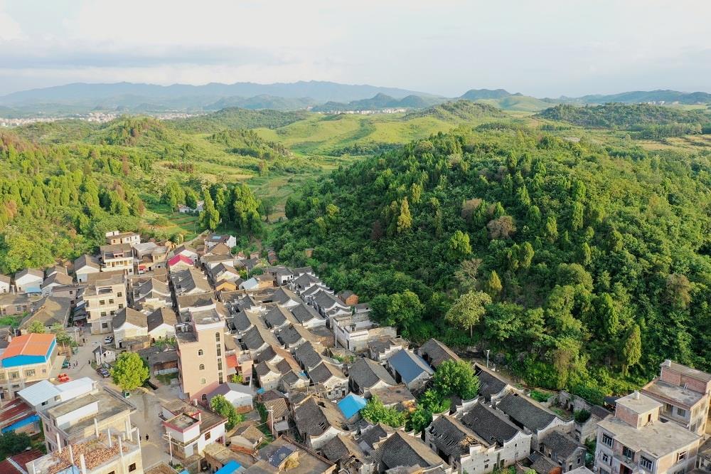 新田河山岩村:古村落焕发新生机(组图)