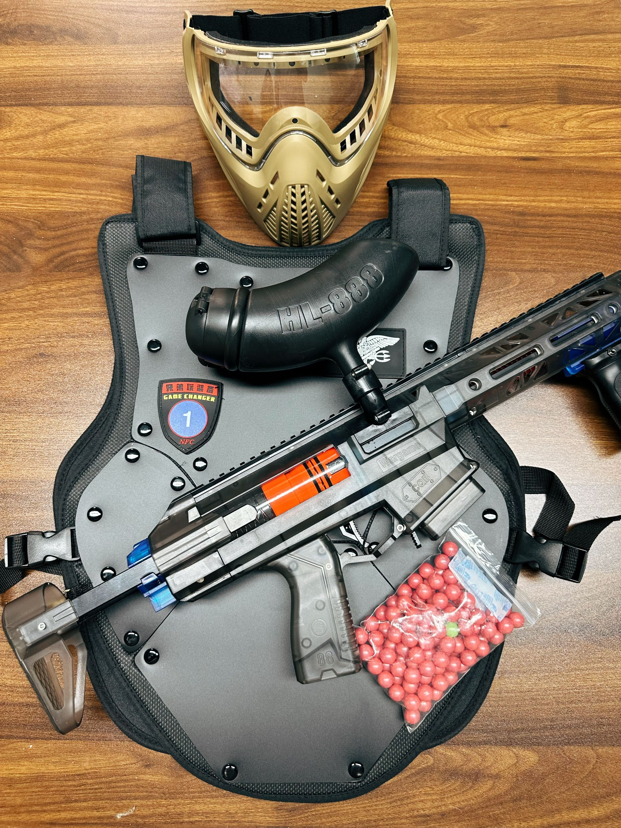 兄弟联真人cs彩蛋对战套装