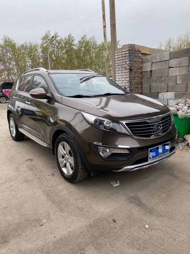 2012年的起亚智跑,车况极佳,车主卖8.5万贵不贵