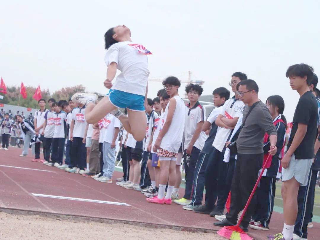 汉川一中2024年秋季田径运动会开幕盛况及赛事安排
