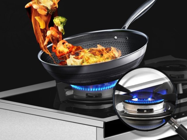 火星人x7蒸箱款集成灶:魔术般的排烟效果