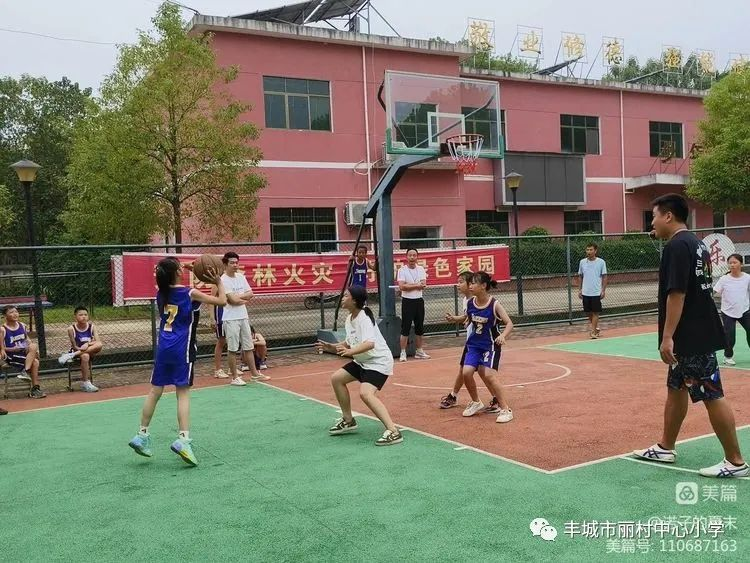 拖船片篮球赛在丰城市丽村中心小学举行