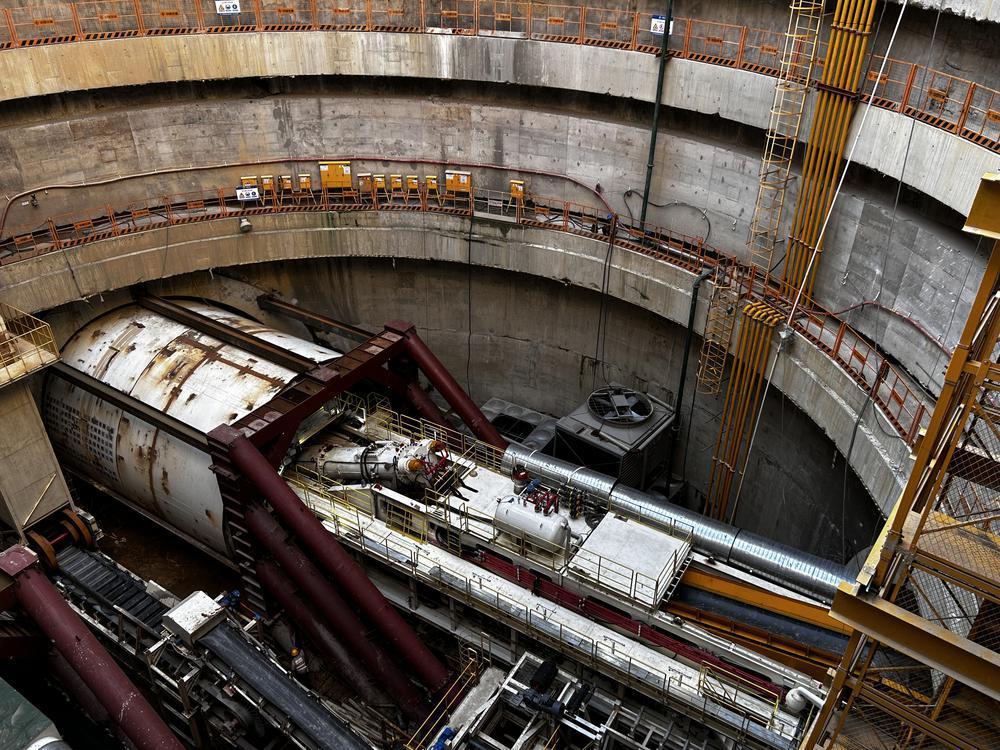 深惠城际大鹏支线龙坪区间2号工作井左线盾构机始发