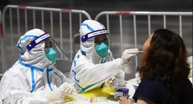 罪有应得!南京"毒王"毛老太被判细节曝光,央视辣评大快人心