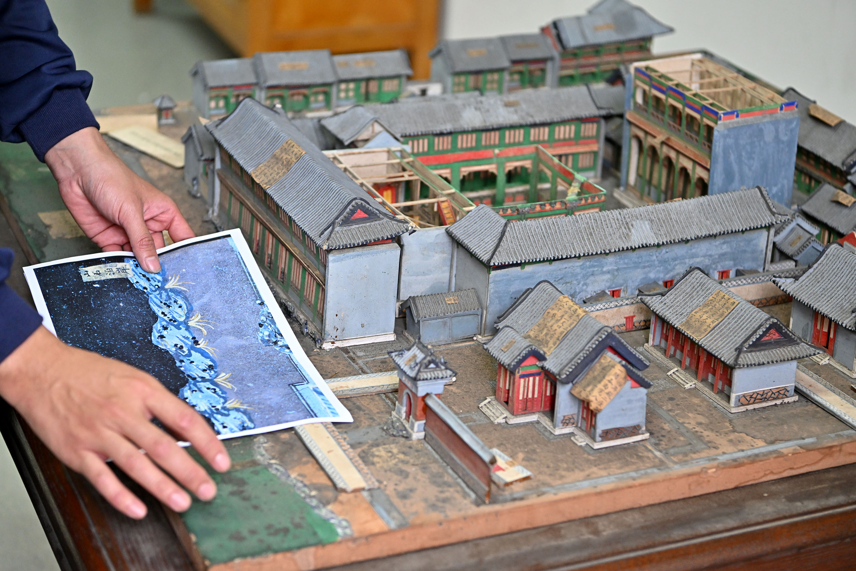 (文化)国博文保院举行馆藏样式雷烫样修复媒体开放活动