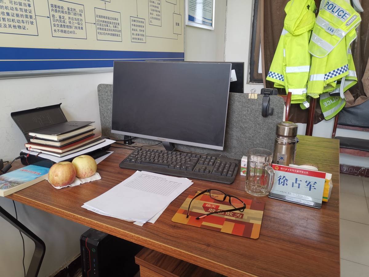 河南民警徐占军春节值班期间因公牺牲,"全家福"还没来得及拍