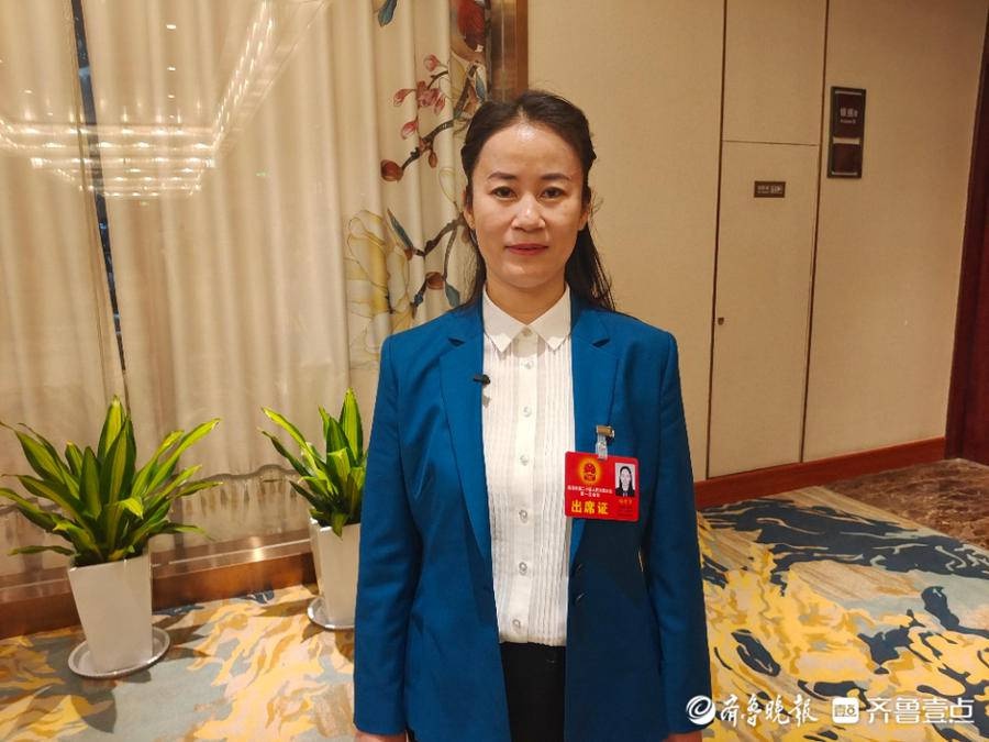 菏泽市人大代表杨秀芹:充分利用自身职业优势努力为民排忧解难