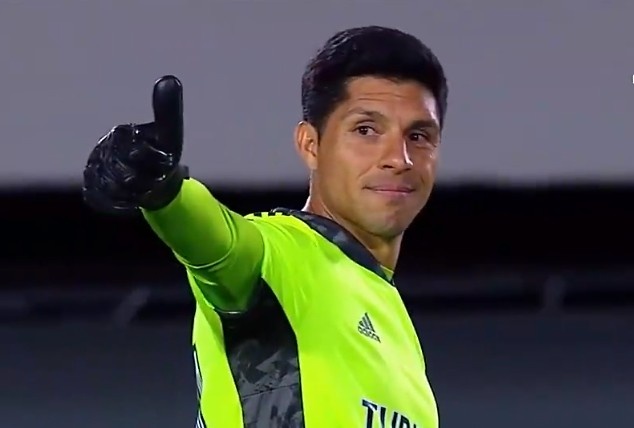 这是客串?恩佐-佩雷斯创河床门将本赛季单场扑救次数纪录