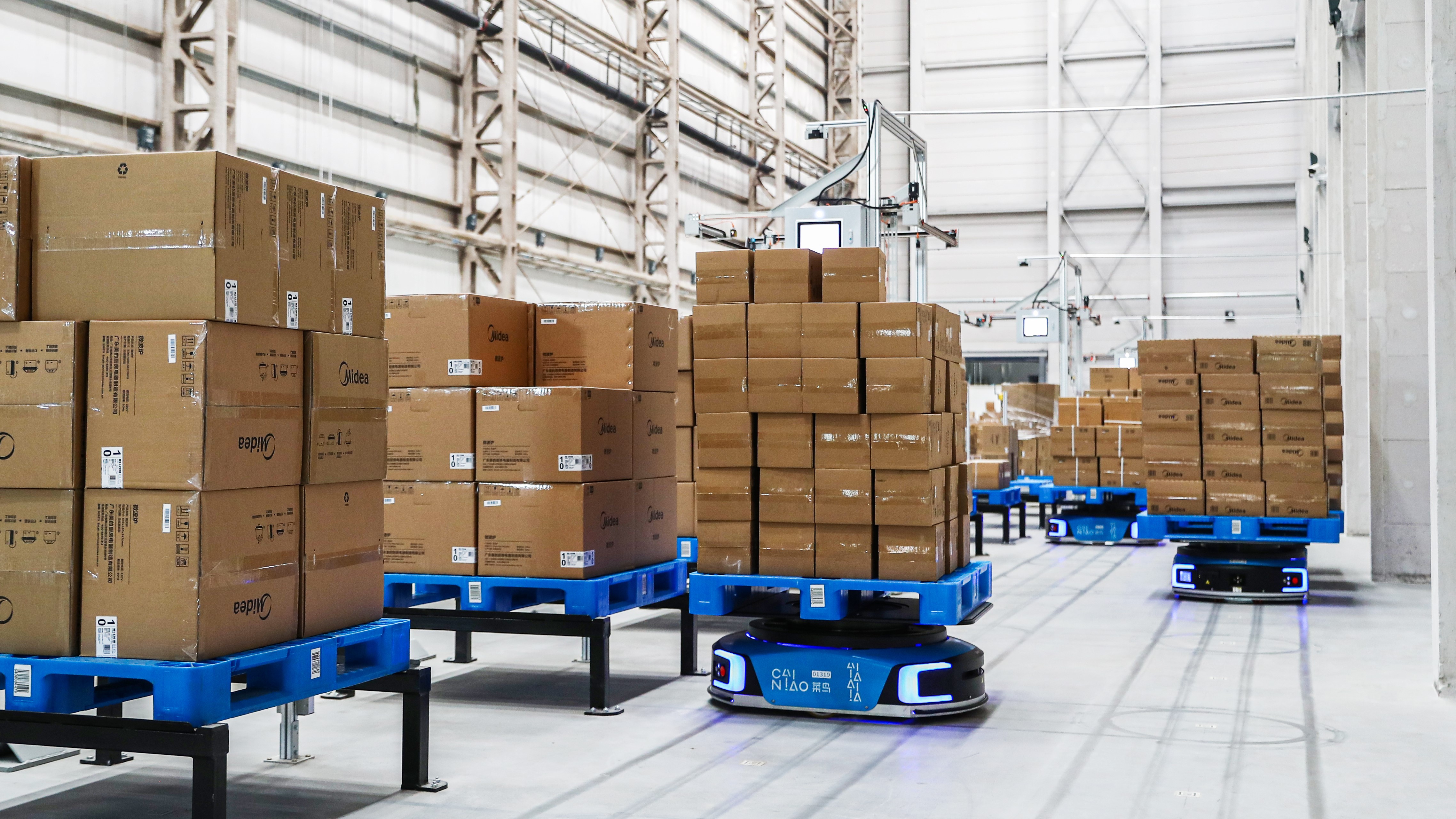 菜鸟上线第三人无人仓