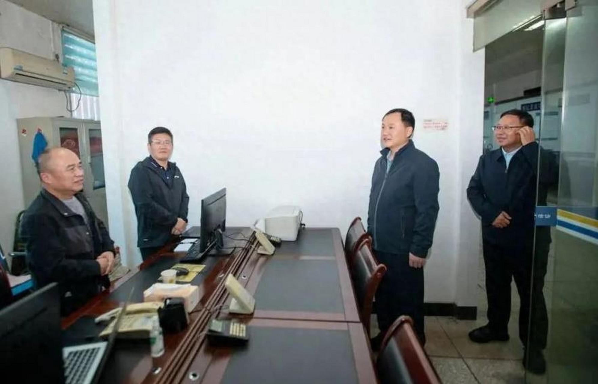 今天下午,贵州省纪委监委发布消息:贵州省黔东南州委书记安九熊涉嫌