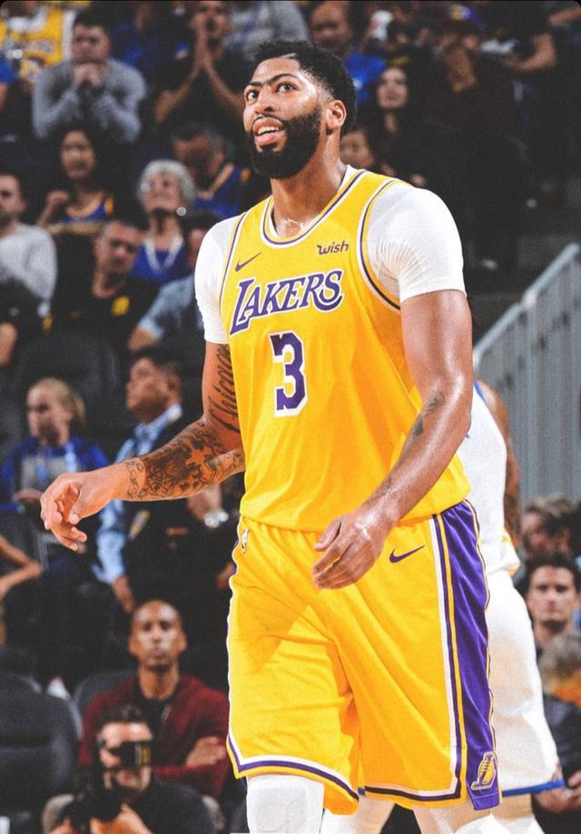 nba壁纸分享24-安东尼·戴维斯系列(无水印)