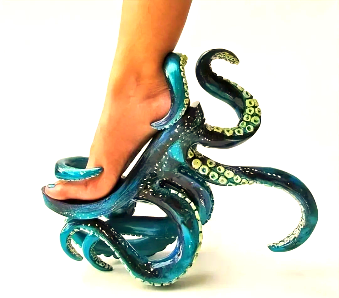 n


22. 椅子高跟鞋高跟设计成椅子形状,既独特又实用