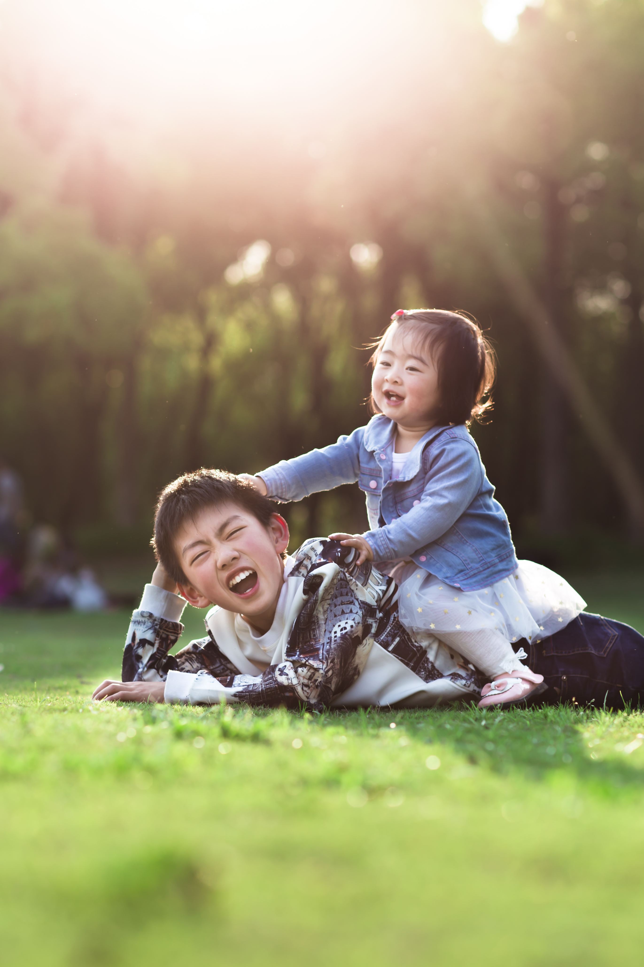 兄妹情深唯美图片