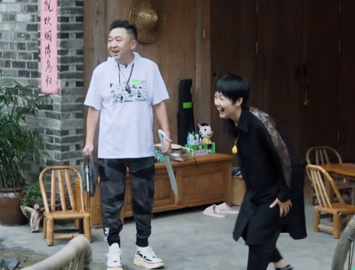 于谦被批不关心老婆?谦嫂在家相夫教子,家务活却完全不会