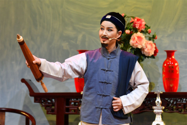 火出圈,史济华指导深青越大戏《祥林嫂》获得盛赞