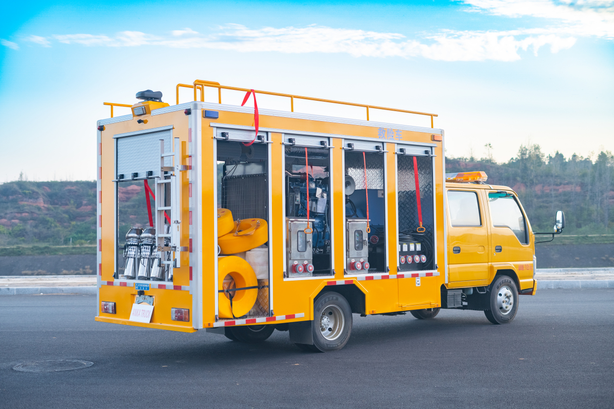 五十铃排涝工程救险车,高效应对洪涝灾害