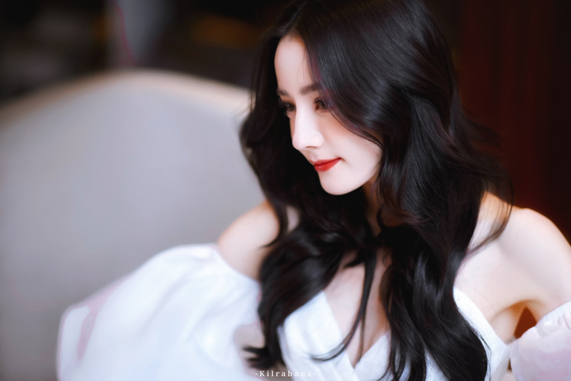 迪丽热巴白色仙女裙,今天是仙气飘飘白雪公主迪