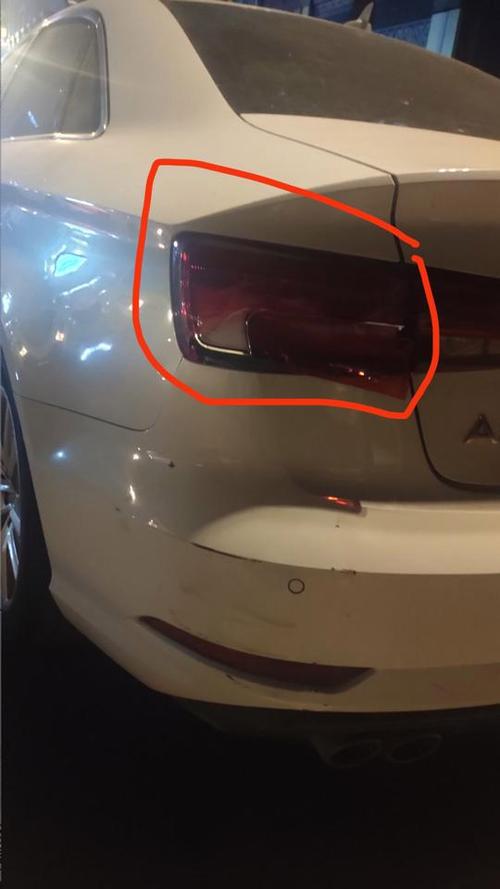 奥迪a3后灯不亮了怎么回事,必须要换总成吗