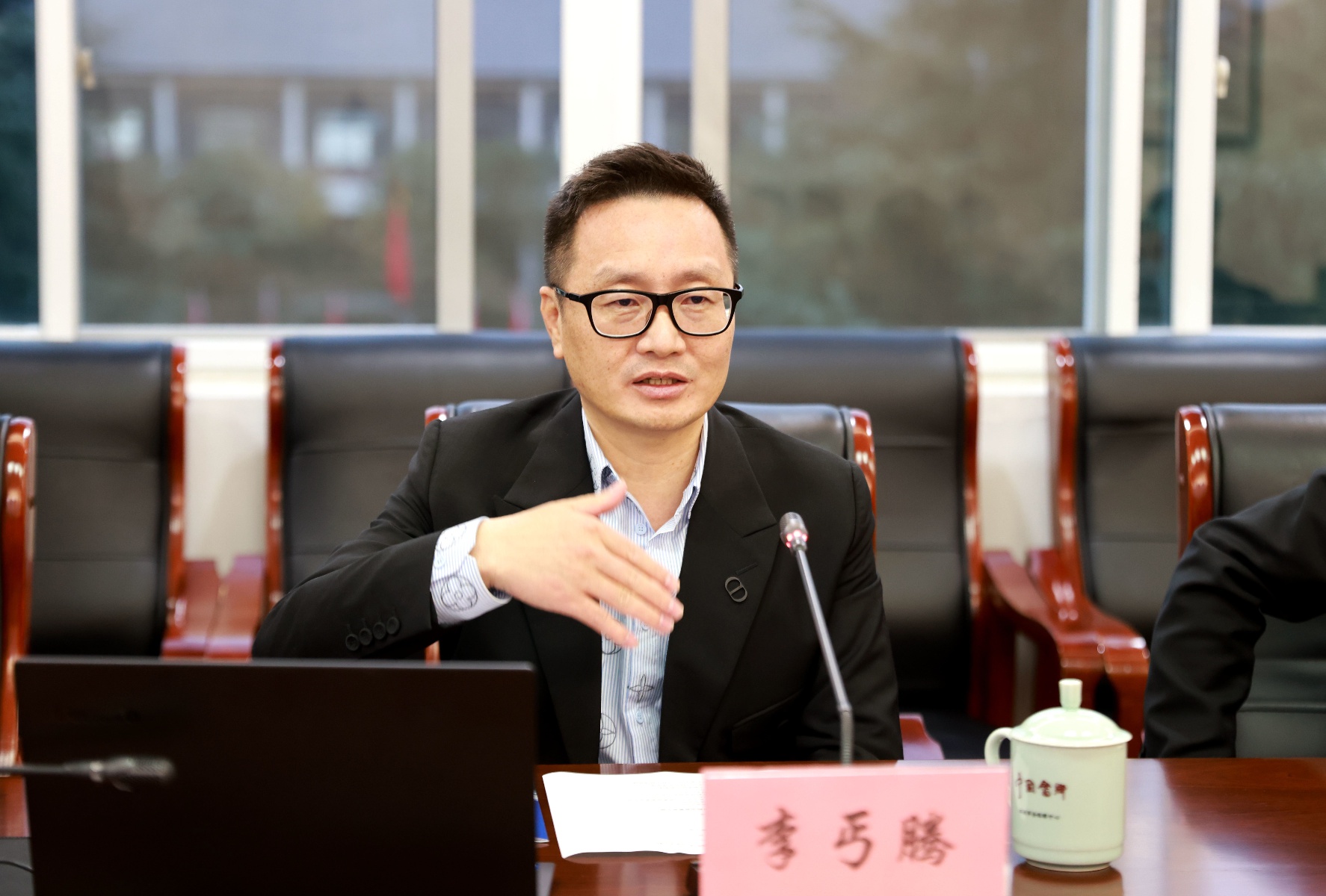 上海飞科电器股份有限公司董事长李丐腾来景考察