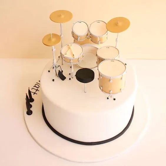 「音乐趣图」爵士鼓蛋糕,音乐爱好者的最爱