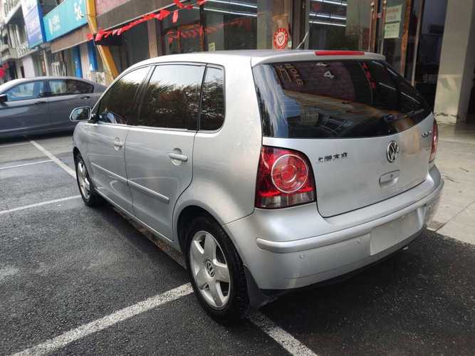 09年大众polo1.6手自一体,百公里10个油正常吗?