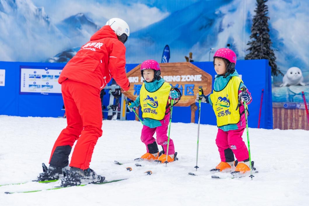 "南国雪乡"年味浓!湘江欢乐城欢乐雪域上新春节主题活动