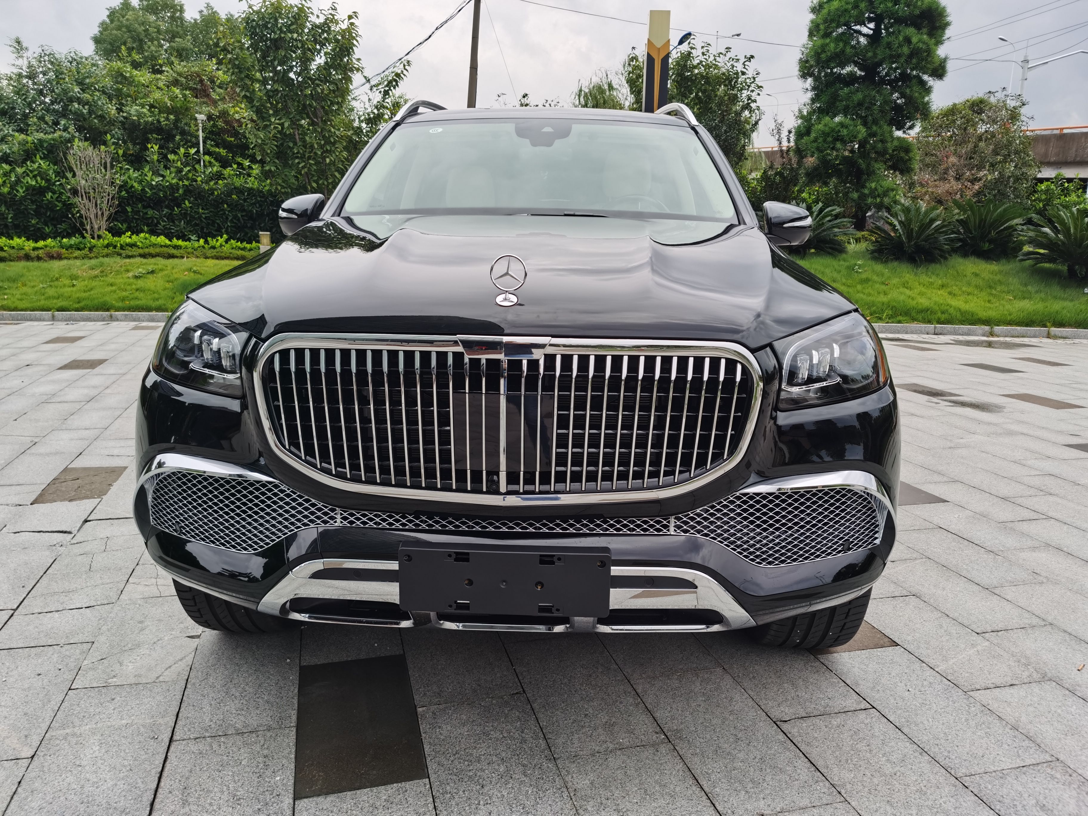 奔驰gls450秒变迈巴赫gls600只需20万,跟小玉一起看看吧