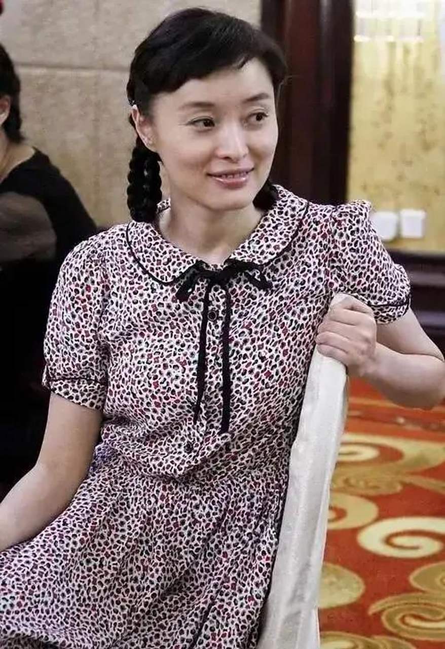 吴越对比蒋勤勤究竟输在了哪里?不得不承认,就是颜值.