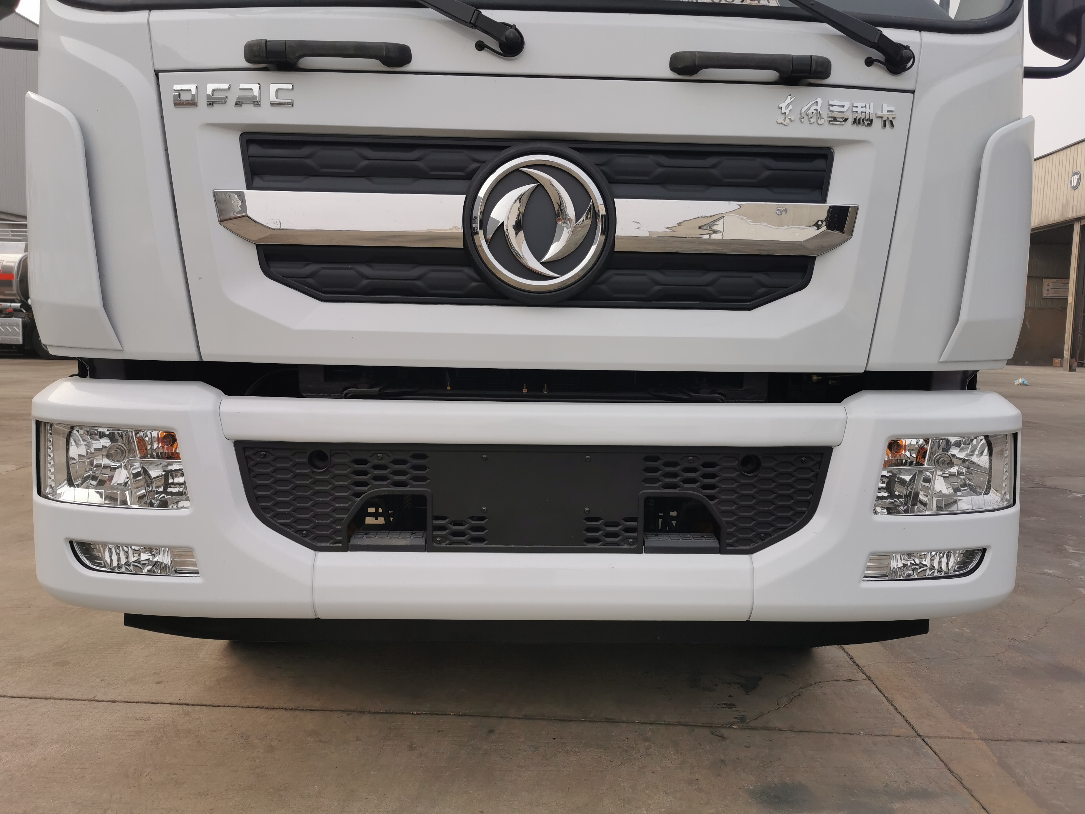 东风多利卡d9杂项危险品运输车,气囊桥,载货多,配置高,价格低