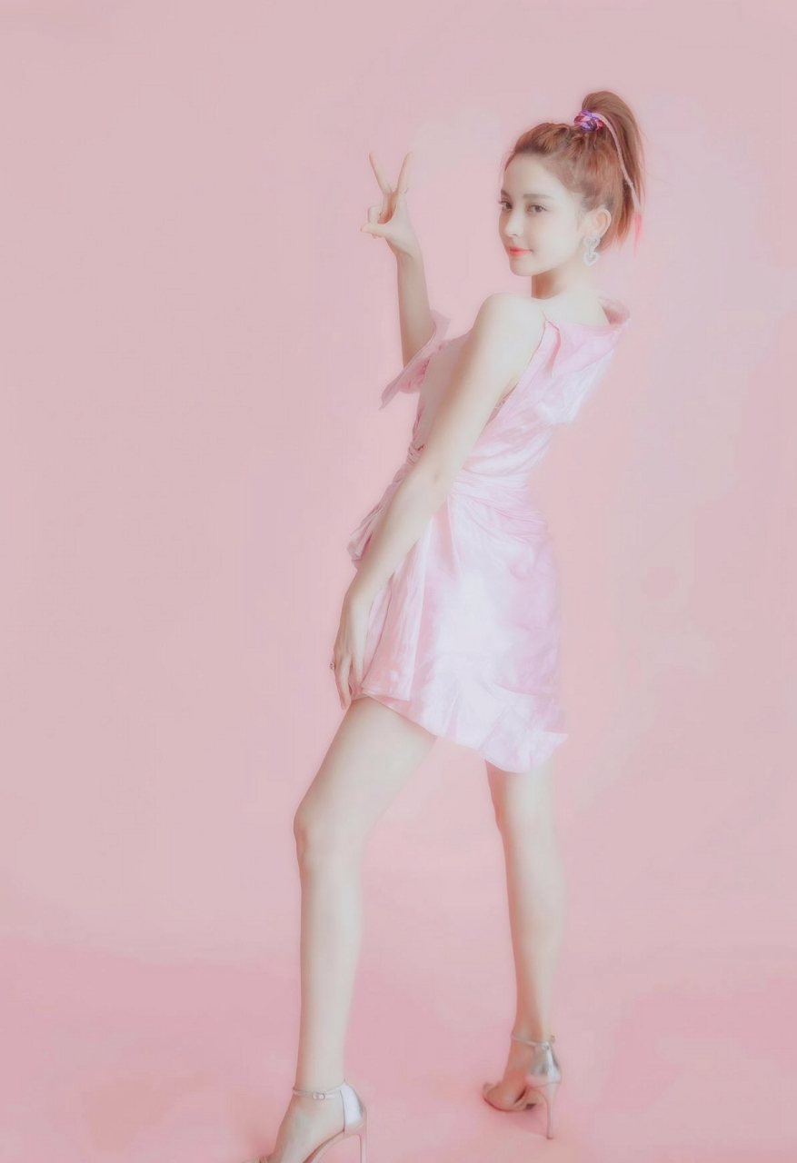 古力娜扎大长腿美女jio性感撩人