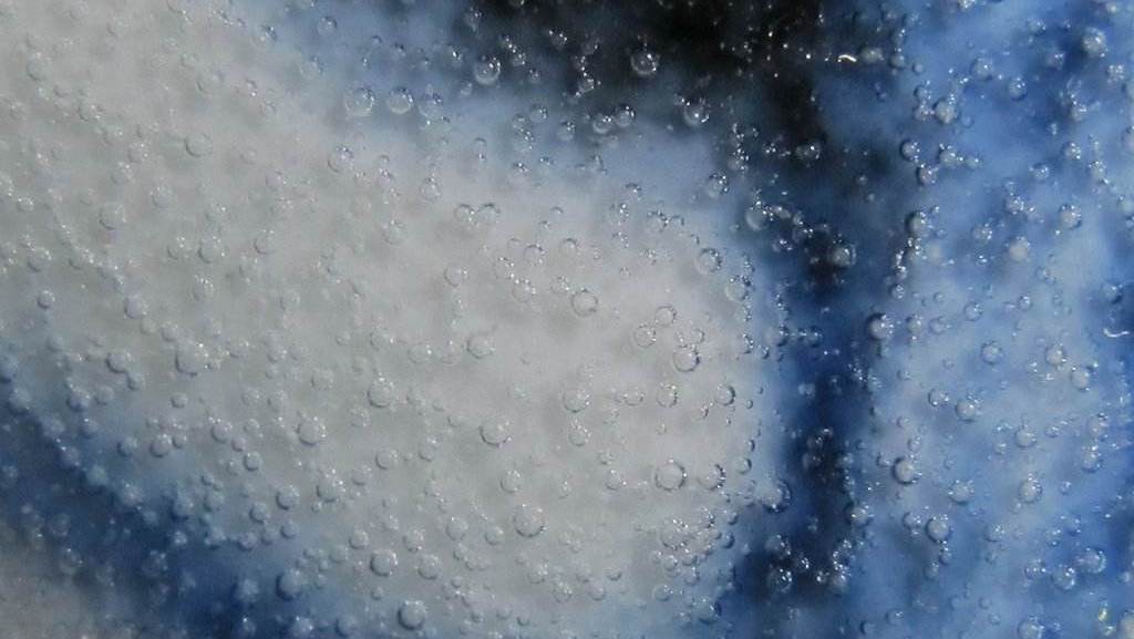 定窑白瓷的气泡微观图图片