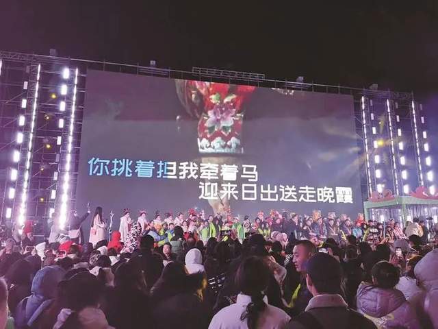 西游天团又整活?"小鹿姐姐"投喂"雪饼猴"!