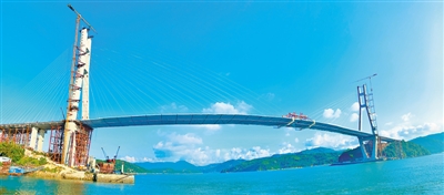 沙埕湾跨海大桥主桥合龙(图)