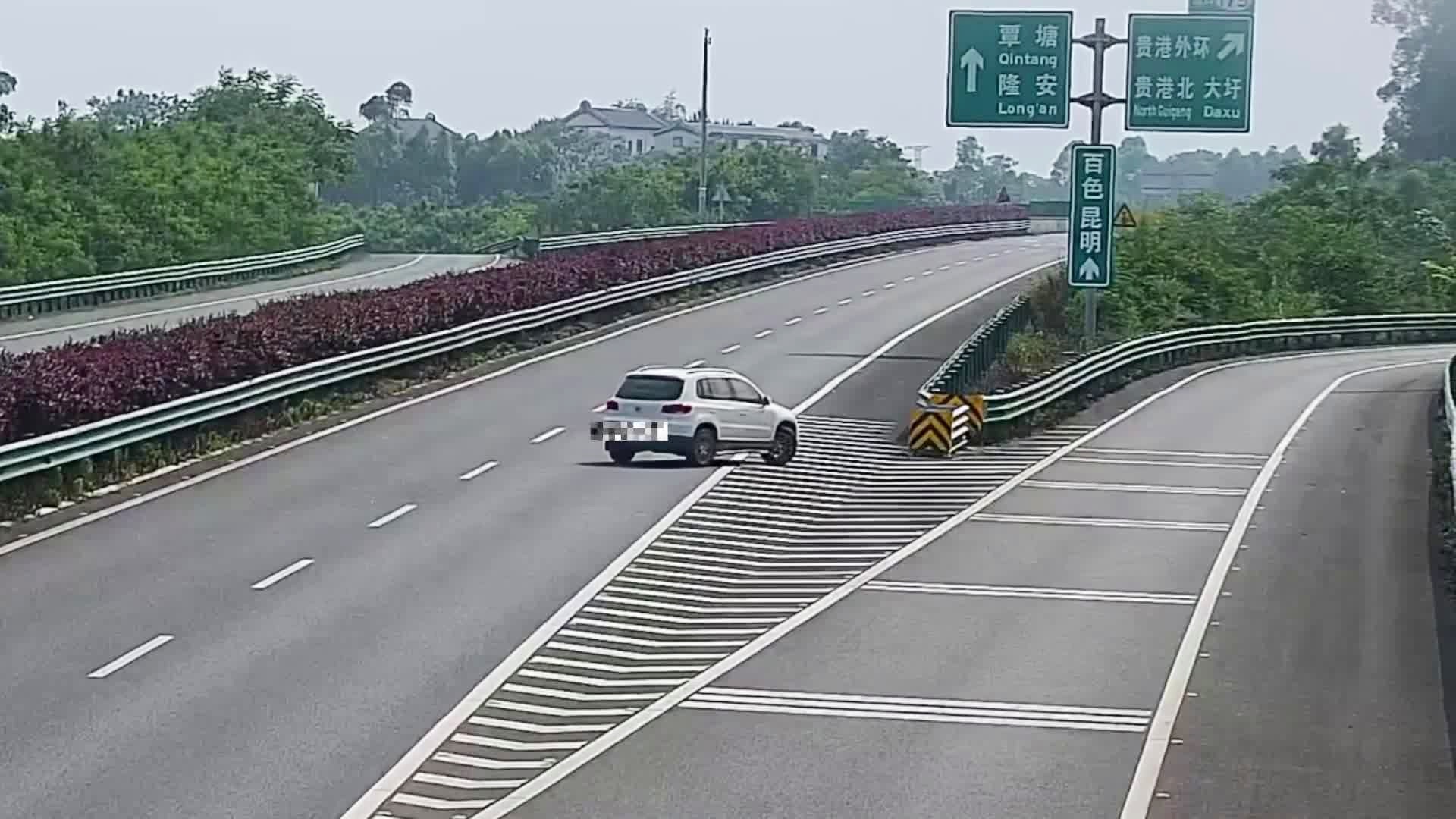 高速倒车10天还没查到