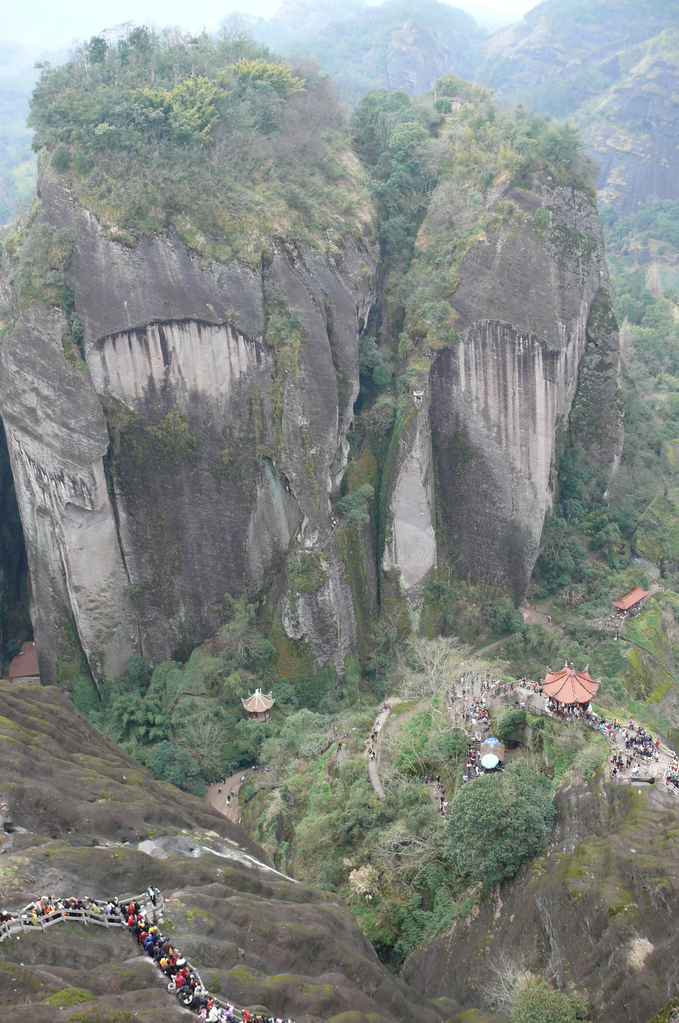 武夷山天游峰要爬多久?