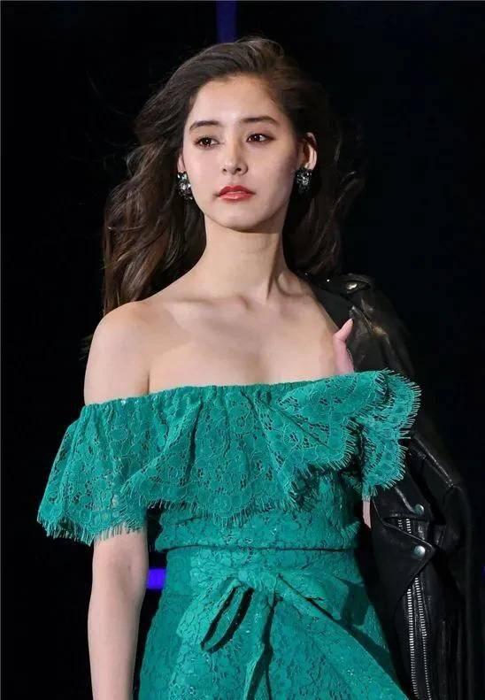 美女明星馆:日本女神——新木优子美图写真