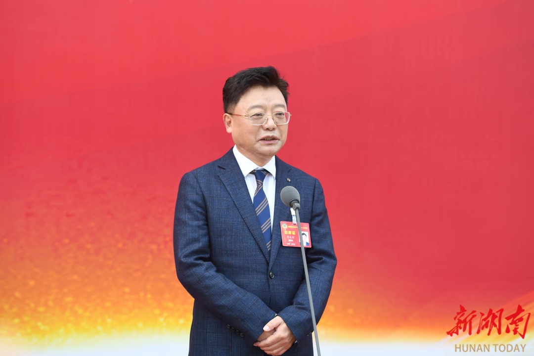 委员通道直击①|蔡文辉:推动学习宣传贯彻党的二十大精神在政协系统走