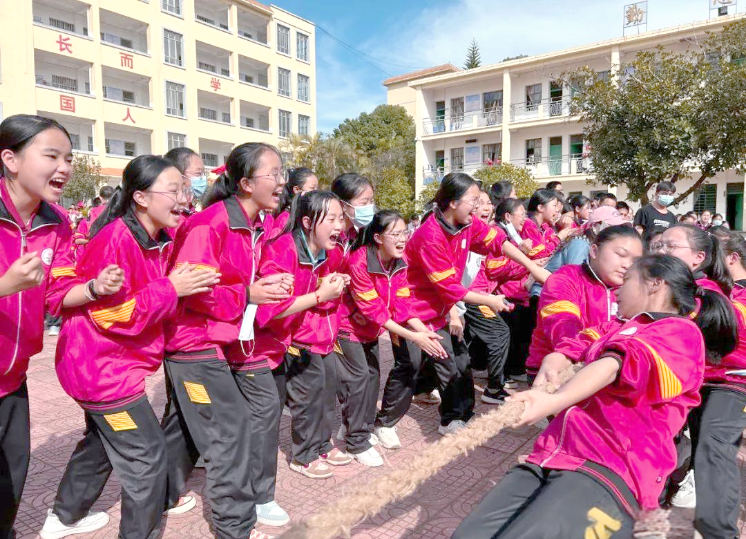 芒市三所中学联合招聘:61个紧缺岗位虚位以待