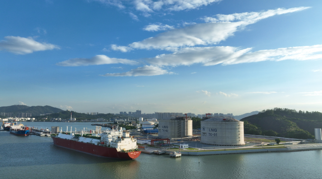 广州lng应急调峰气源站首船lng到港接卸 广州发展构建多气源供应体系