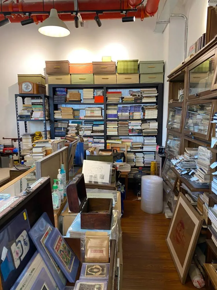 90后情侣开二手书店:真正的好东西,值得被买上两次