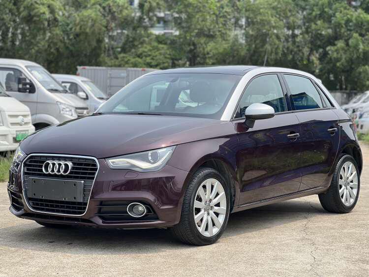 奥迪a1中控屏幕怎么拆