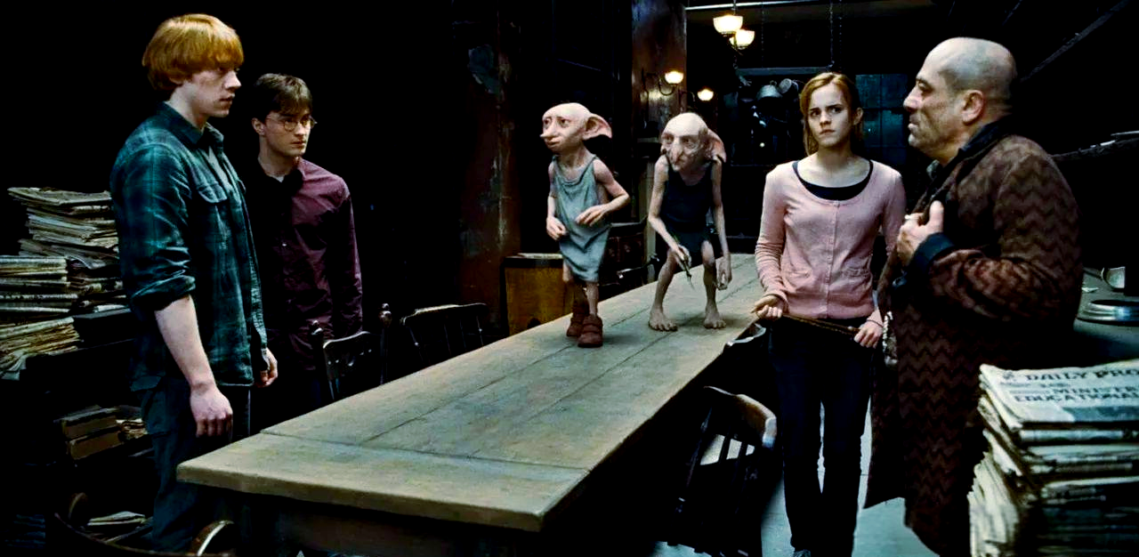 家养小精灵的独特命运:哈利波特中的多比,闪闪与克利切