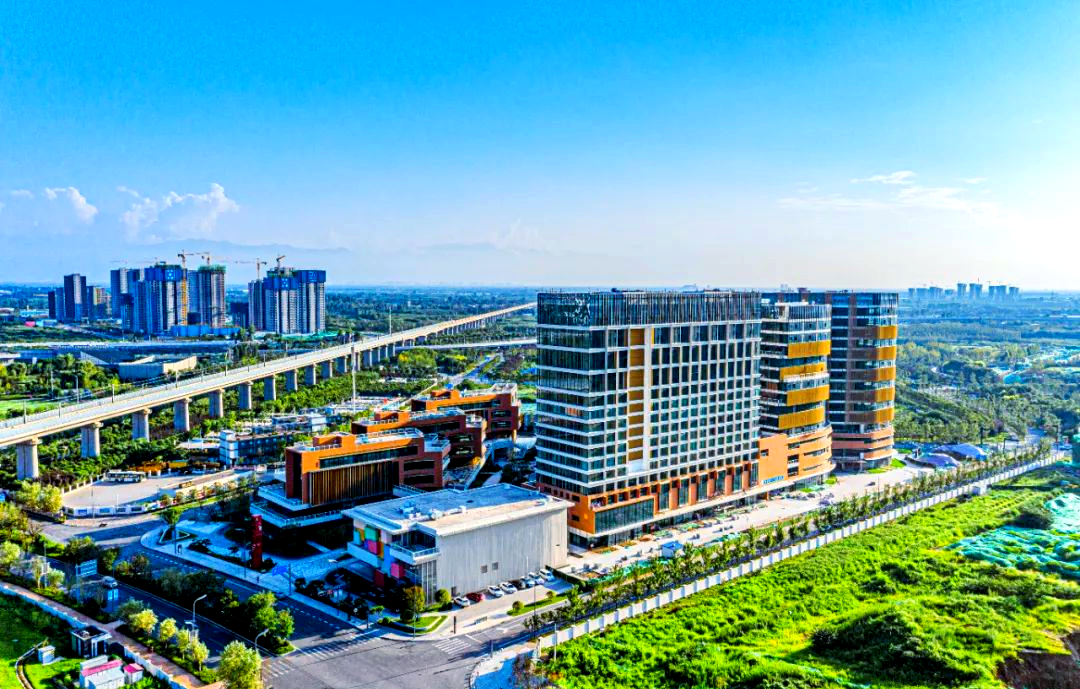 西咸集团产业园区概览:探索多元特色产业聚集高地