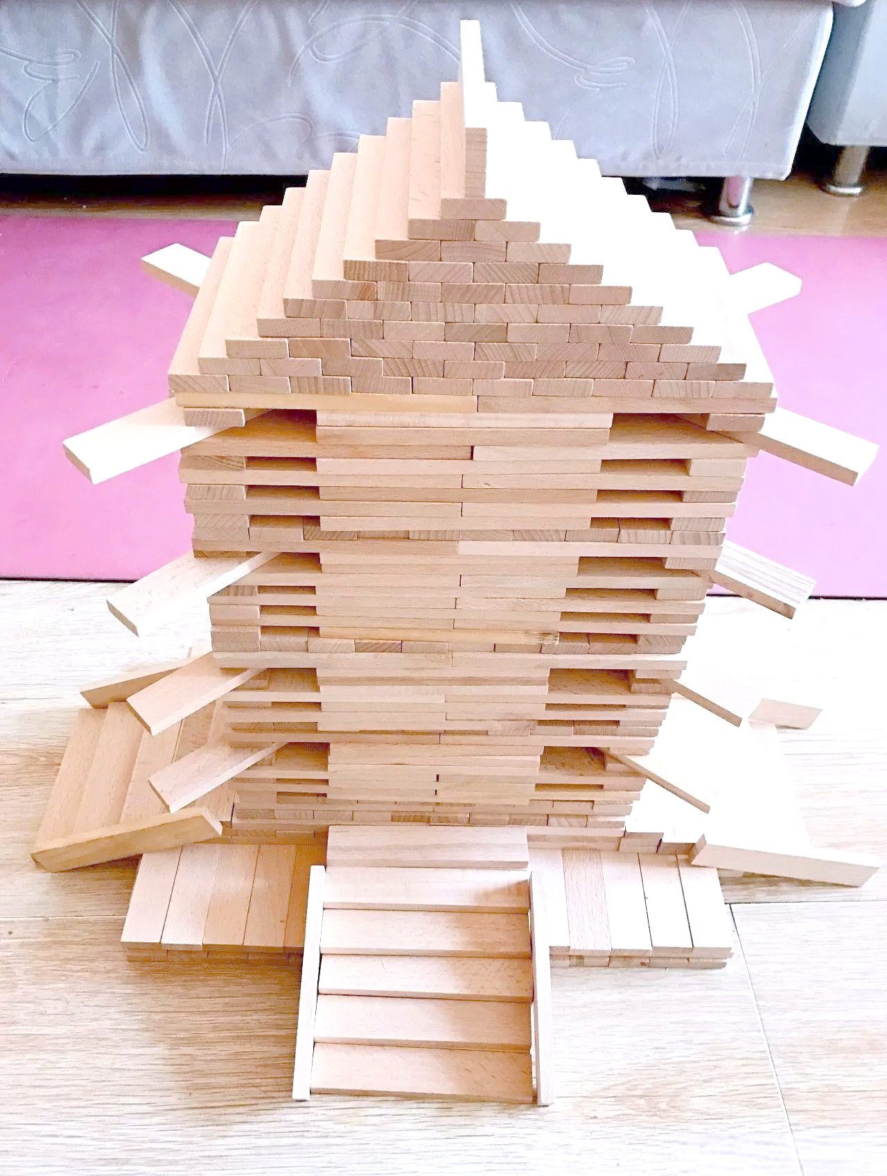 爸爸与孩子搭积木:爱与成长的完美结合