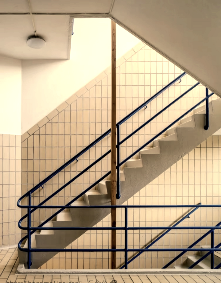 2025年楼梯色彩设计新趋势,为空间注入活力与个性