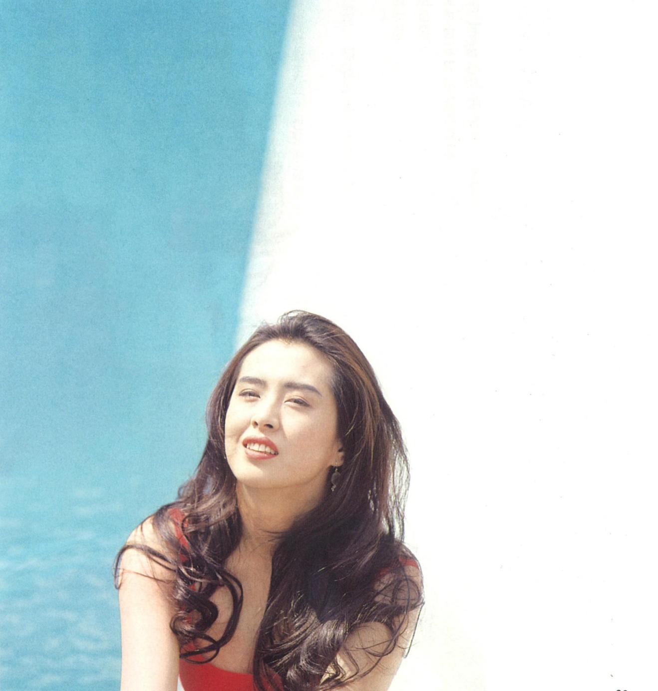 红色连衣裙王祖贤稀有绝美写真集分享,太逆天了这颜值