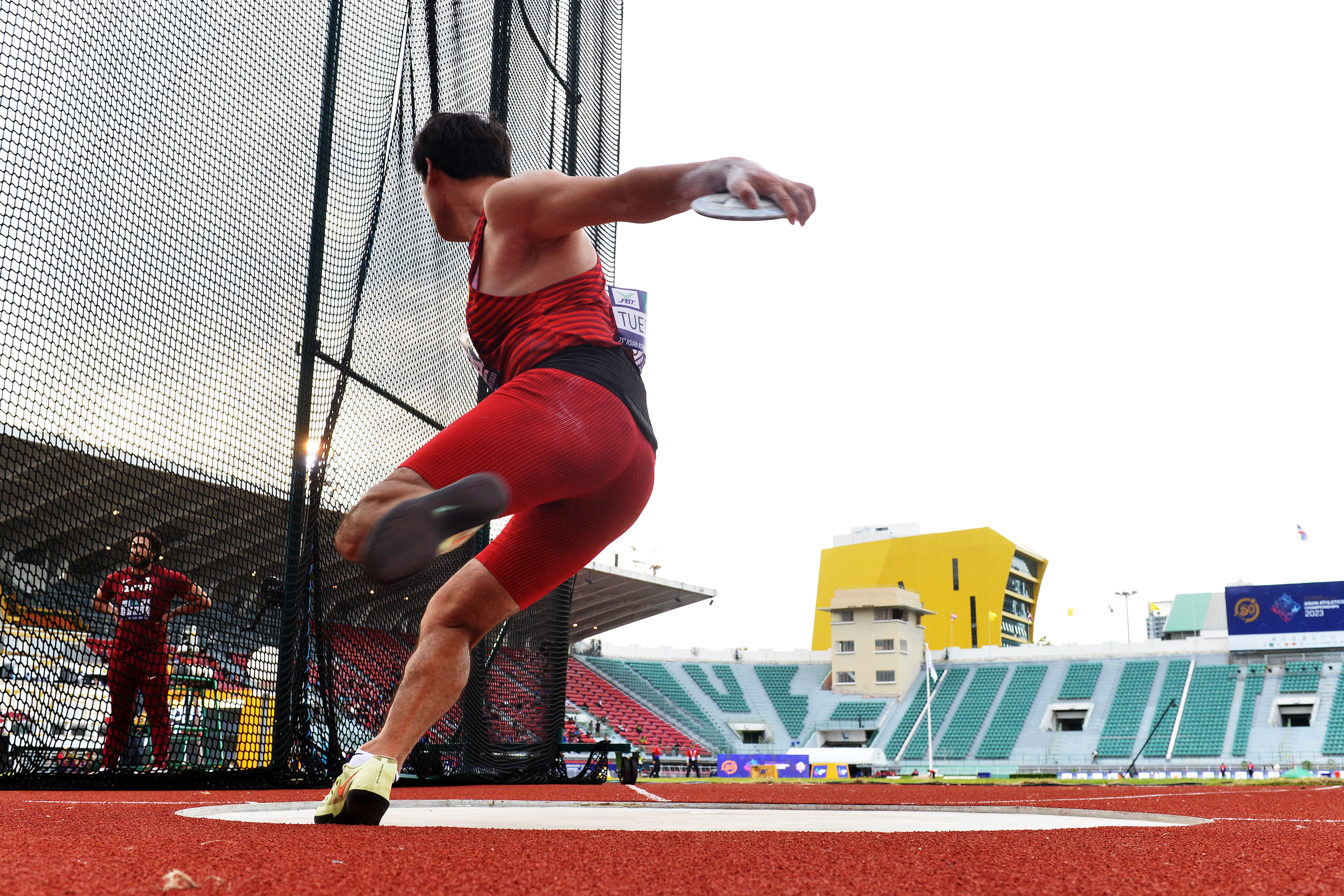 田径——亚洲锦标赛:阿卜杜艾尼·图尔贡获得男子铁饼冠军