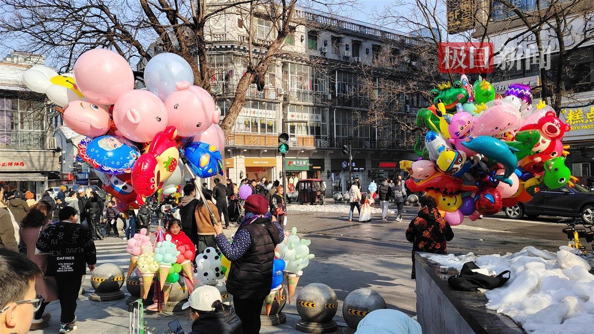 武汉汉江路步行街图片