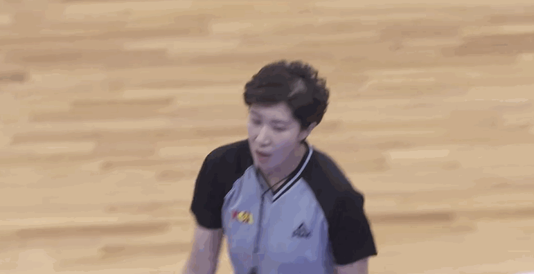 WCBA总决赛现主场哨?裁判引争议:高颂架肘对方犯规+李梦疑假摔